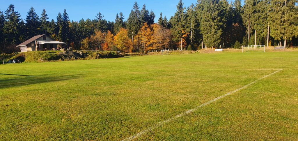 Foto vom Sportplatz am Lauersberg